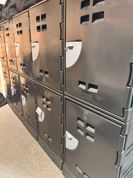 Large black lockers Carousel 1