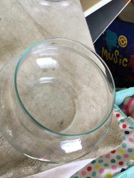 GLASS DISH NO LID Carousel 4