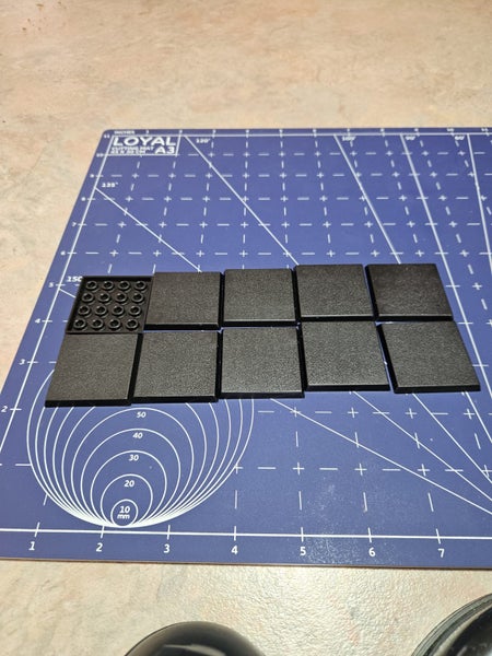40mm Square base x10 Pack Carousel 1