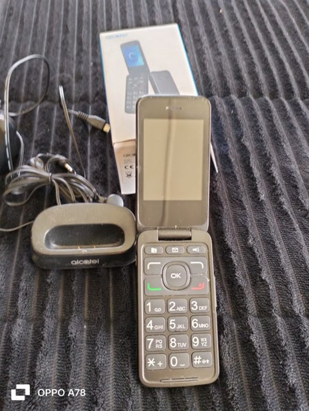Alcatel 3026 flip phone Carousel 2