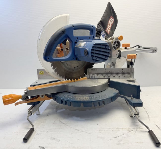 Ryobi Drop Saw Carousel 1