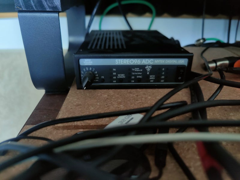 Analog to digital converter mytek Carousel 3