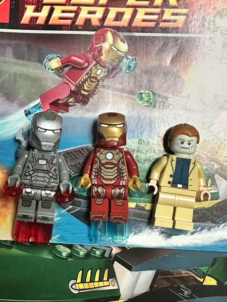 Lego 76006 Superheroes ~ Iron Man: Extremis Sea Port Battle *Completed* Carousel 3