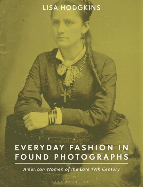 Everyday Fashion in Found Photographs by Lisa Hodgkins - Paperback Carousel 1