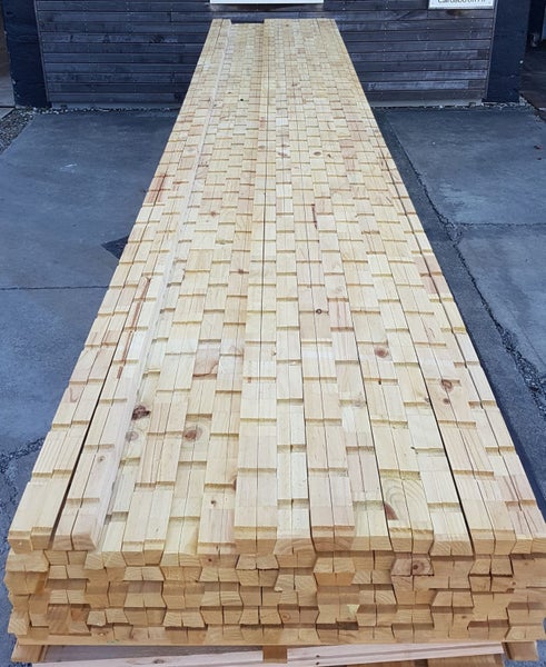 Tanazole Aqua H3.1 Radiata Castellated 40x40mm Cavity Batten FJ 5.4m lengths Carousel 1