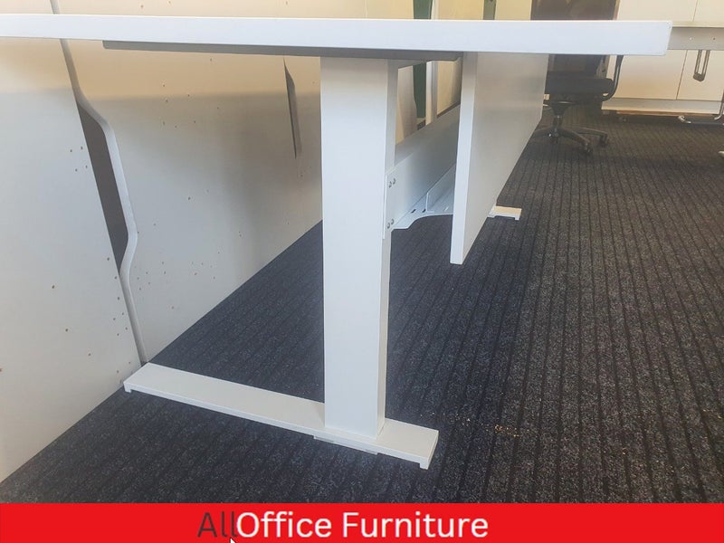 Executive Office Desk by Vidak Carousel 1