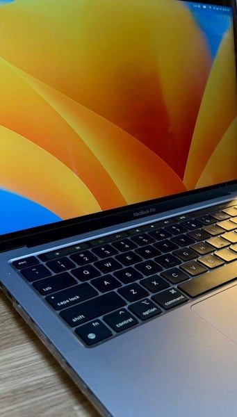 Apple Mac book pro M1 16G 512GB Carousel 1