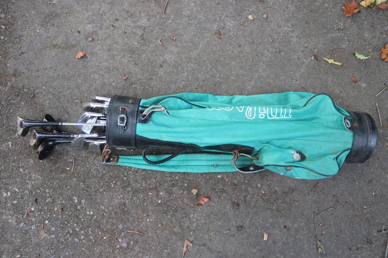 Full set of Wilson Staff Golf Clubs Carousel 1
