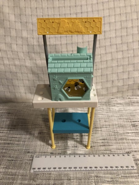 Barbie Bee Stand Carousel 2