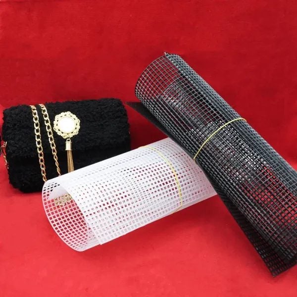 Free Cut DIY Plastic Mesh Handmade Crochet Bag Blanket Template Weaving Carousel 1