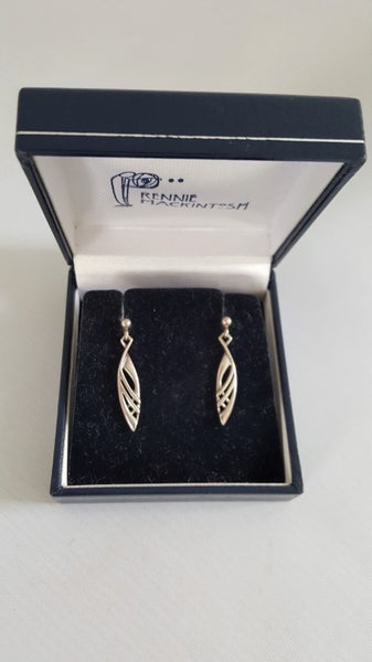 Vintage Sterling Silver Carrick Jewellery Scotland Celtic Drop Earrings Carousel 1