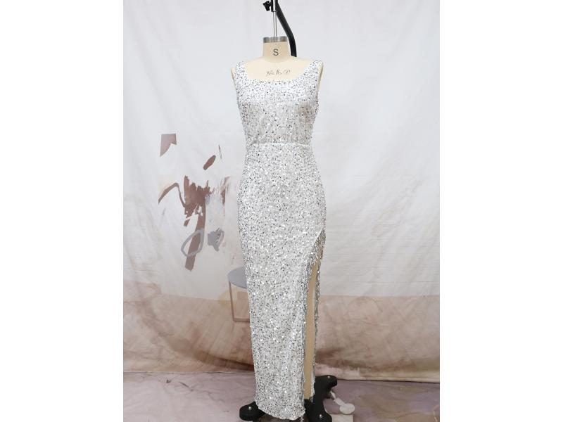 Evening Dress Carousel 1