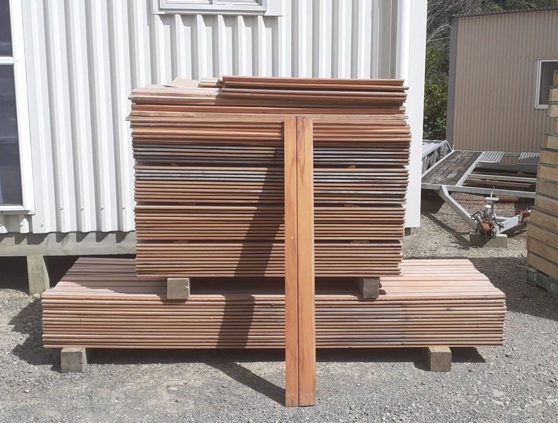 Rimu Shiplap 150x25mm [ex 6x1] Carousel 1