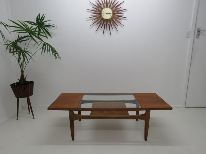 G-PLAN FRESCO 'LONG JOHN' VINTAGE COFFEE TABLE Carousel 1