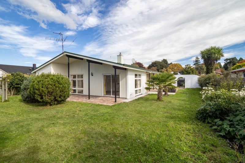 Image 1 of 18