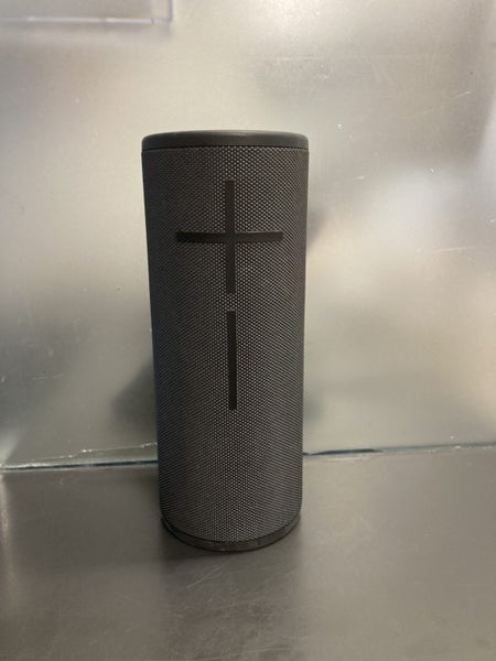 Logitech UE Boom 3 Speaker Carousel 1