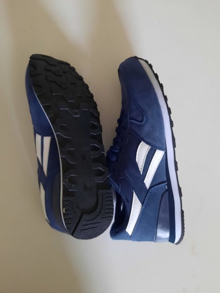 ( NEW ) navy blue sports shoes Carousel 2