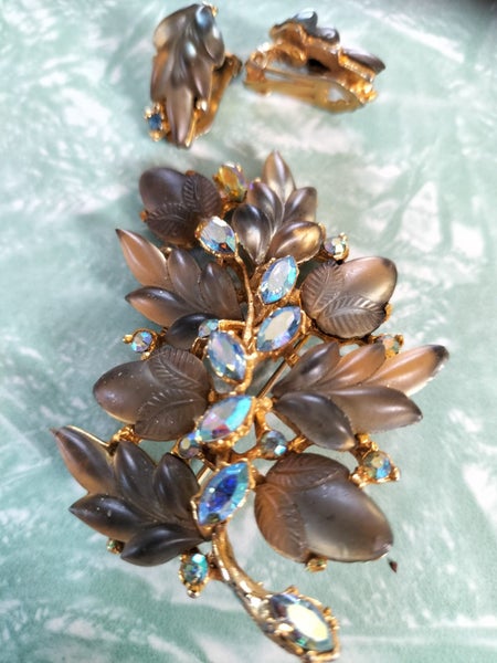 Jewellery Carousel 2