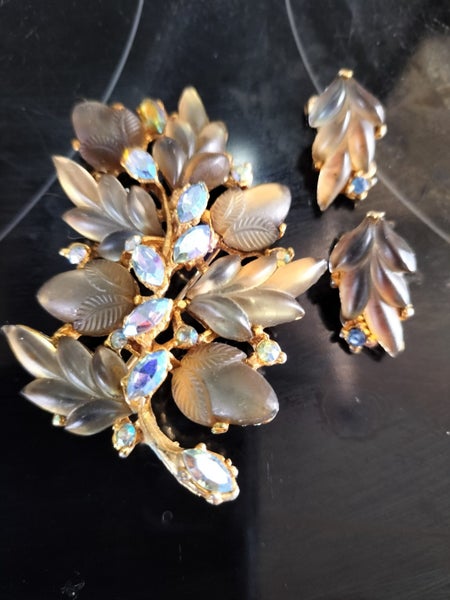 Jewellery Carousel 5