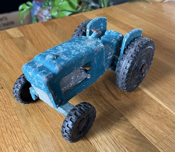 Vintage Fun Ho! Tractor Made in NZ Carousel 1