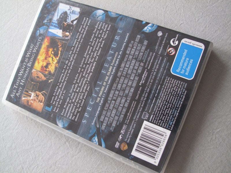 The Island (Ewan McGregor / Scarlett Johansson) :)64483693738881111