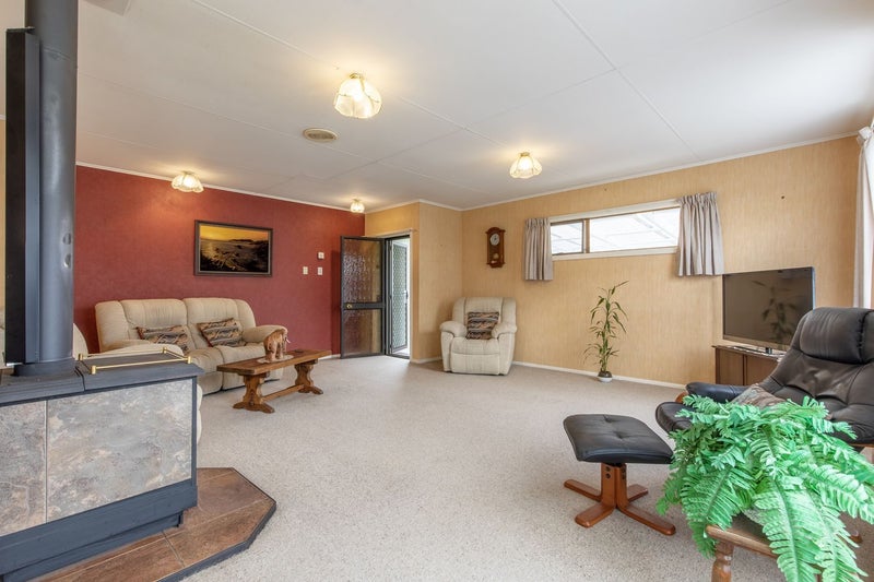 Image 3 of 25