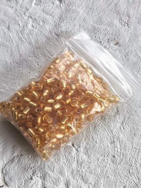 Honey Gold Gorgeous Glass Seed Beads 4mm Carousel 2