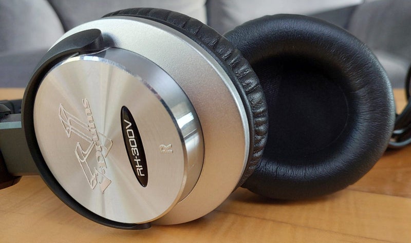 Roland RH300V - Stereo VDrums Headphones Carousel 1