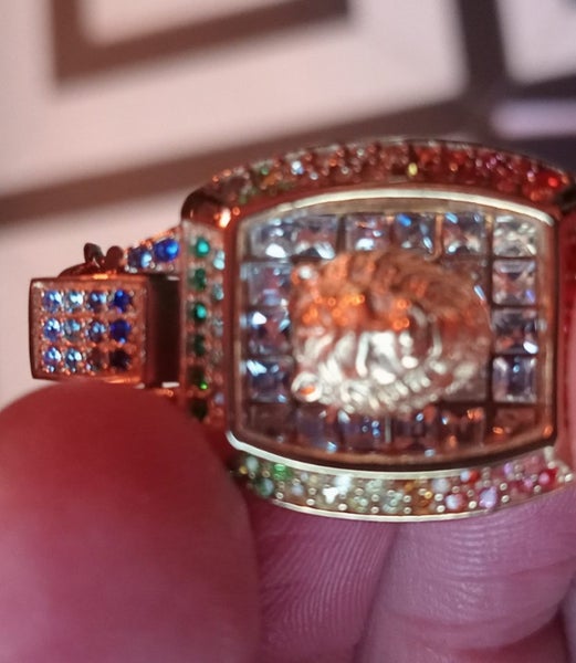 **MENS DESIGNER "GUESS" LION MAINELINE PAVE CZ STONE COVERED PENDANT** Carousel 10