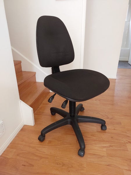 Eden Spectrum 2 Office Chair WIDE SEAT (2021 Model, Deep Cleaned) Carousel 2