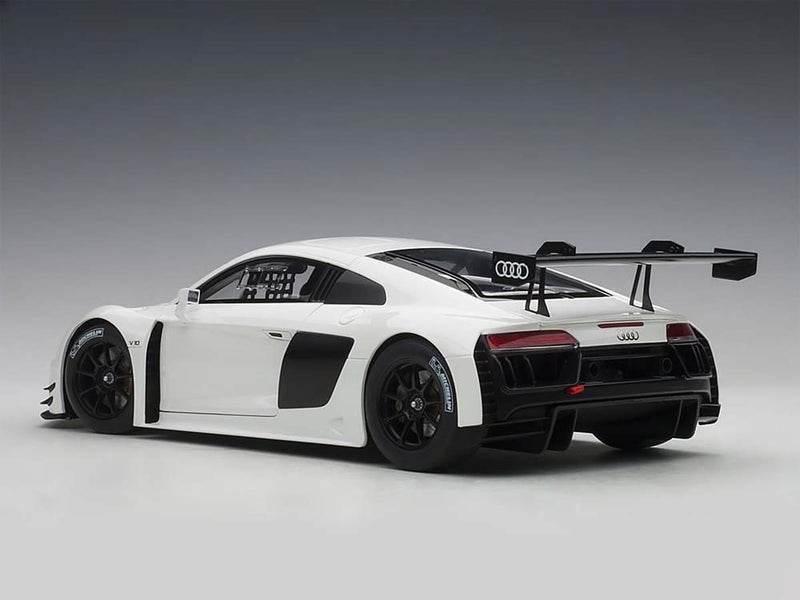 AutoArt 81602 1/18 AUDI R8 LMS PLAIN COLOR VERSION (WHITE) Carousel 1