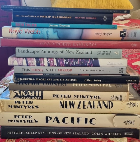 Collection of 60 art books62936674079105112