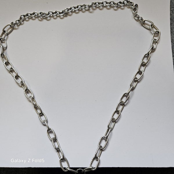 METALLIC CHAINS WITH LEATHER PENDANT, LENGTH CHAINS 45CM, PENDANT 20CM Carousel 3