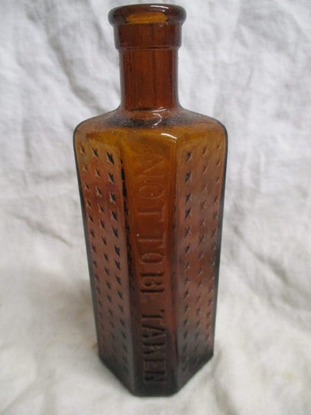 BT16 14766 - Vintage Amber Poison Chemist Coffin Bottle - Not to be Taken Carousel 1