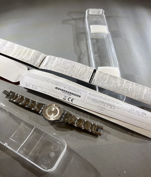 Genuine Swatch Watch – Skin ‘Climber Flowery’ SFK300G (2006) Carousel 1