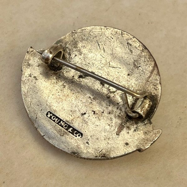 AUCKLAND LONDONERS CLUB BADGE, 1920s Carousel 7