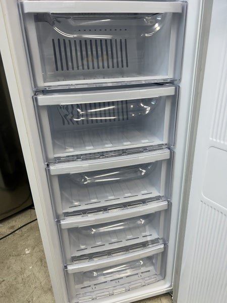 Mitsubishi Electric 160L Upright Single Door Vertical Freezer MF-U160C-W-A Carousel 14