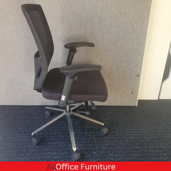 Heavy Duty Mesh back office chair Carousel 1