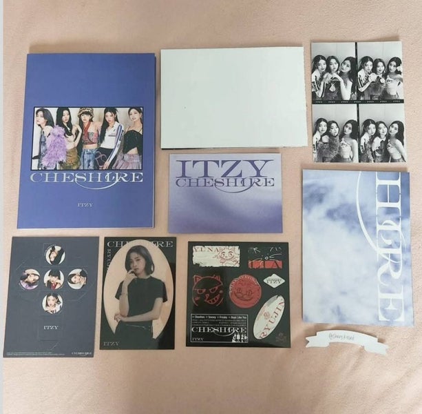 ITZY Cheshire - Limited ver Kpop Carousel 1