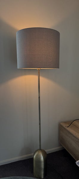 Floor Lamp Carousel 2