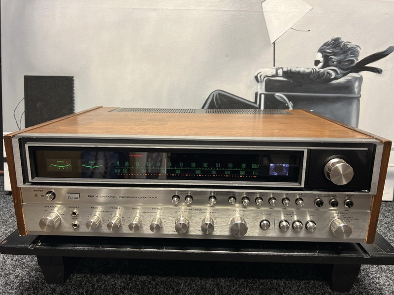 Vintage Sansui QRX-7001 Receiver Carousel 1