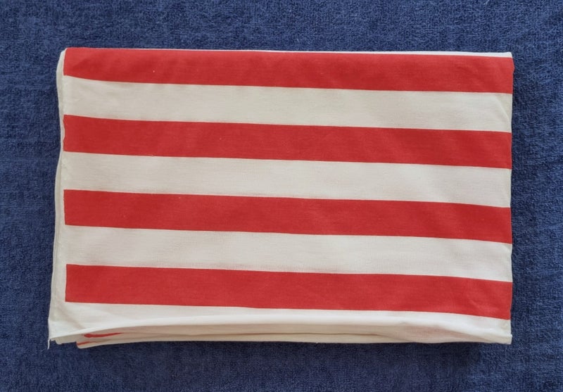 VINTAGE FABRIC 1980's FIRM STRETCH T SHIRT WEIGHT RED + WHITE 88 cm L x 1.4 M W Carousel 1