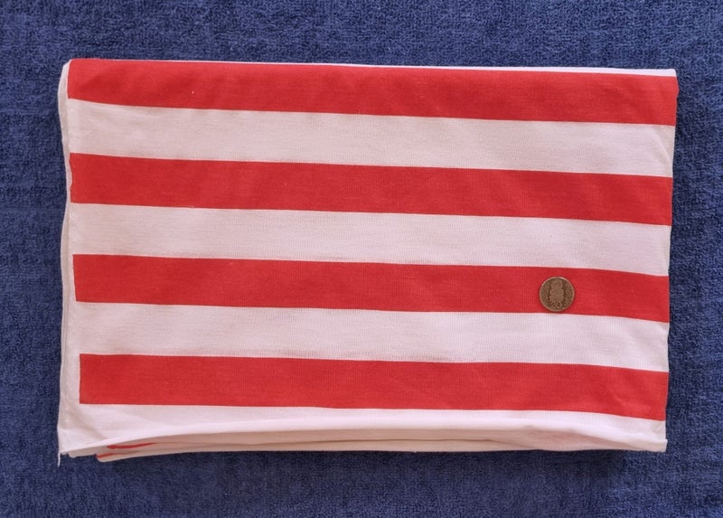 VINTAGE FABRIC 1980's FIRM STRETCH T SHIRT WEIGHT RED + WHITE 88 cm L x 1.4 M W Carousel 2