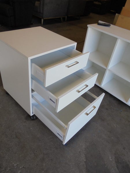 Mobile 3 drawer White Carousel 2
