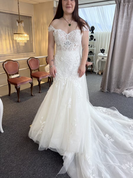 Essence Wedding Dress62976712428674114