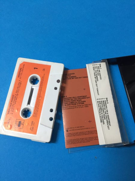 Hooters: Nervous Night (Cassette) Carousel 3