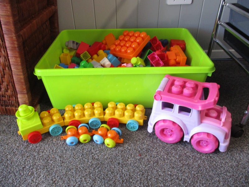 Large lot of MEGA BLOKS - pickup Morrinsville Carousel 2