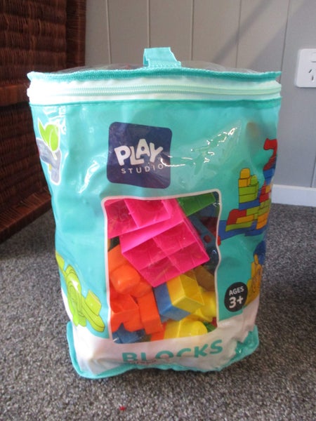 Bag of building blocks for toddler Carousel 1