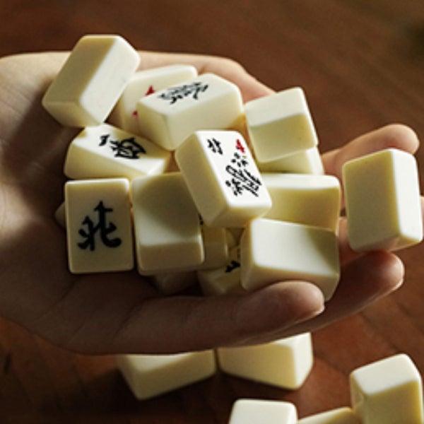 Mahjong Set with 2PCS Dice & Wooden Carrying Case Box A0264141709988867112