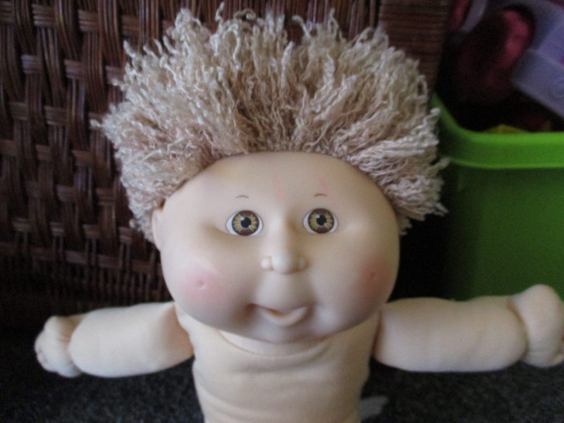 Cabbage Patch doll First Edition Carousel 2